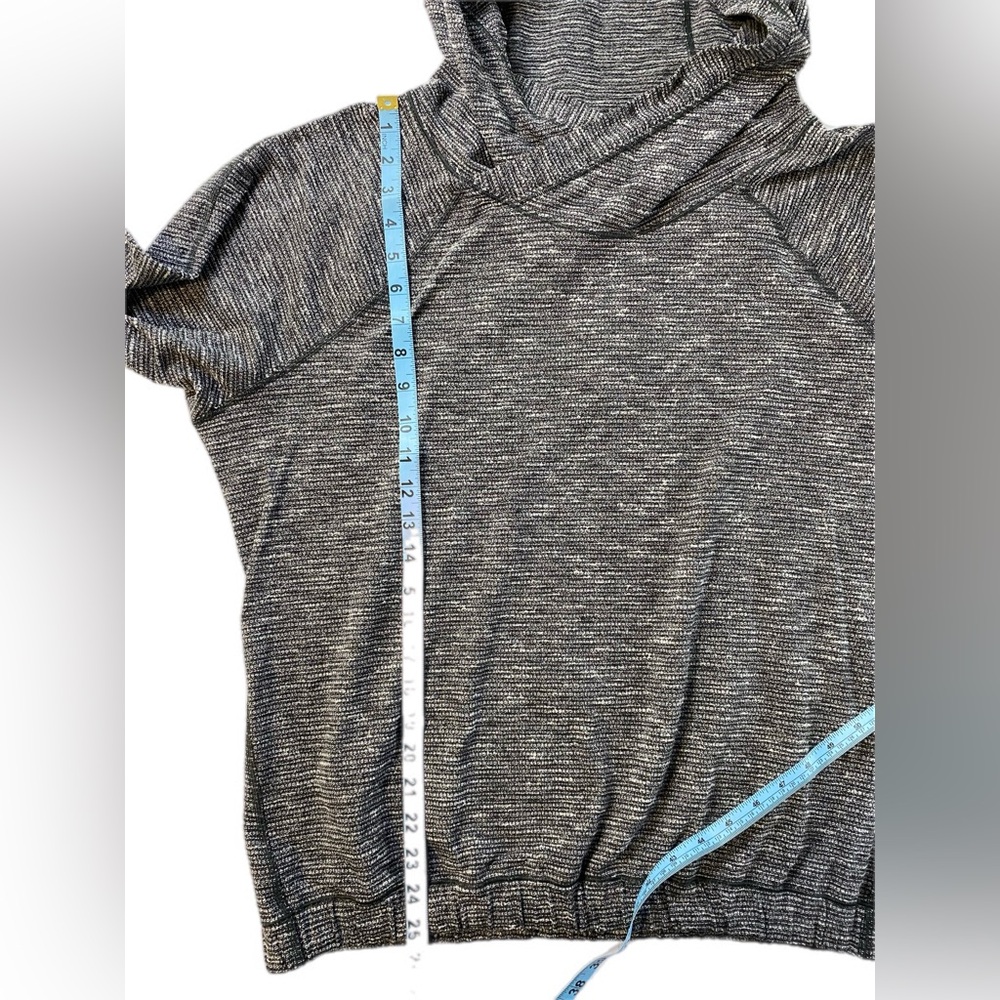 Lululemon Healthy Heart Pullover II size 12 - Picture 12 of 14